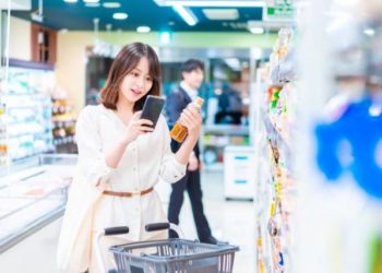 Late-Night Japanese Supermarkets: A Cultural Window Aisle by Aisle