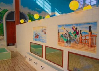 The Sento Renaissance: How Traditional Bathhouses Became Modern Night Hangouts