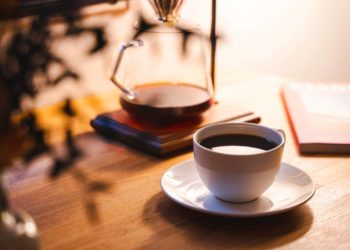 Kissaten at Midnight: Tokyo’s Retro Cafés That Never Sleep