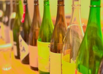 Tokyo’s Nighttime Nihonshu Tour: 1AM Izakayas for Sake Purists