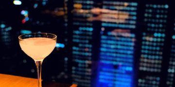 Rooftop Bars with a View: Tokyo & Beyond — Ultimate Guide for International Visitors